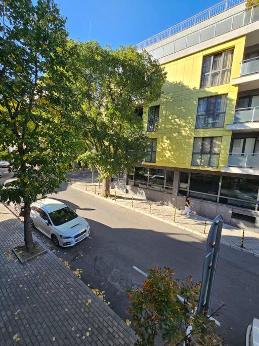 Serenity In The Heart Of Varna With Parking Kültér fotó